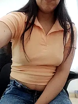 Elaine04 online show from May 2026 08:24:02 PM