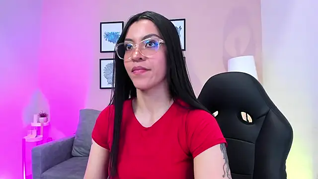 nina  dixon online show from January 2026 08:15:02 PM