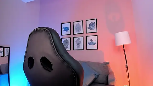 nina  dixon online show from September 2025 09:06:02 PM