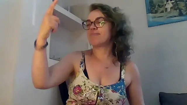 Ju-Hot online show from May 2026 03:54:01 PM