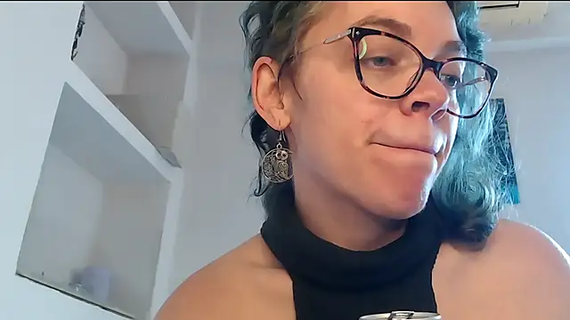 Ju-Hot online show from April 2026 03:14:01 PM