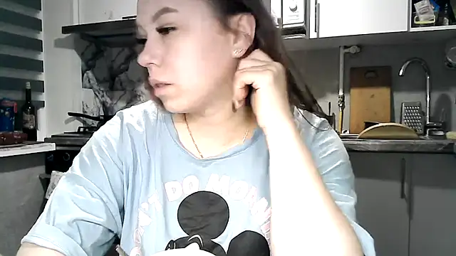 Snapshot of Misssweet_s chatting on December 2025 04:47:01 AM Misssweet s online show from December 2025 04:47:01 AM