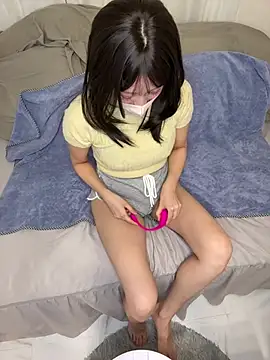 Snapshot of Tsukasa-xo chatting on February 2025 11:34:02 AM Tsukasa-xo online show from February 2025 11:34:02 AM