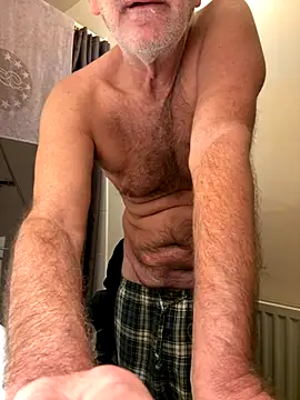 vincent1522 online show from October 2025 05:56:02 AM