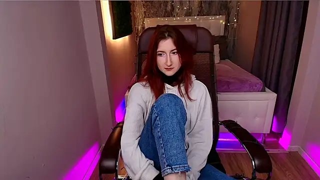 Snapshot of Violet_Moreau chatting on December 2025 09:31:01 PM Violet Moreau online show from December 2025 09:31:01 PM