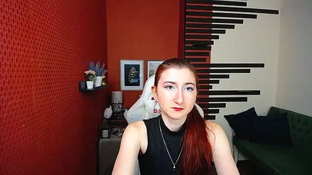 Violet Moreau online show from February 2025 09:54:01 PM