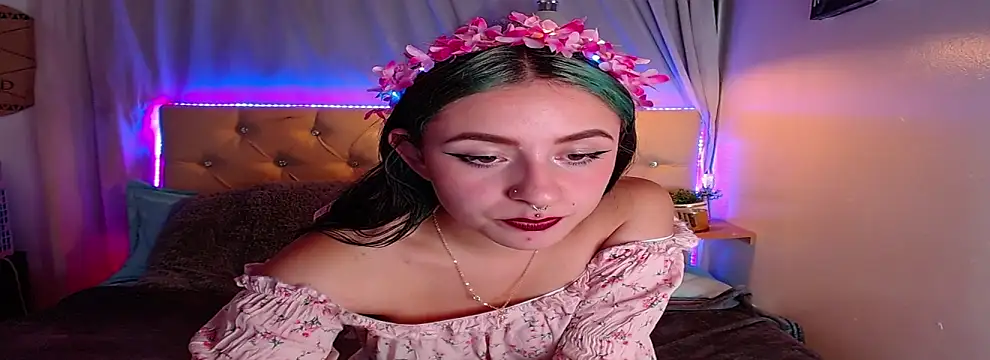 Snapshot of melodygirl__ chatting on January 2025 11:13:02 PM melodygirl online show from January 2025 11:13:02 PM