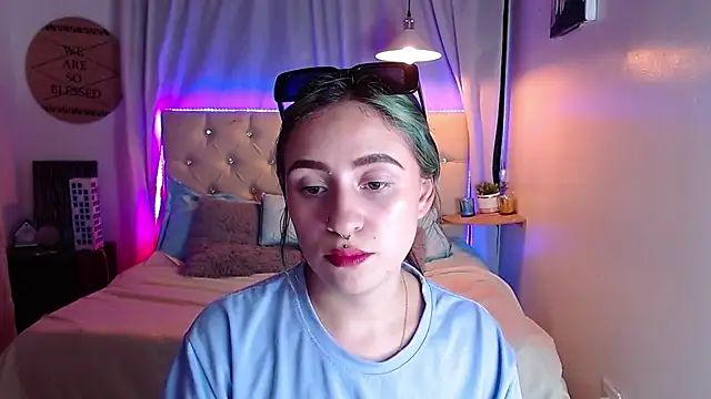 Snapshot of melodygirl__ chatting on March 2025 11:24:02 PM melodygirl online show from March 2025 11:24:02 PM