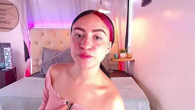 Snapshot of melodygirl__ chatting on March 2025 01:07:02 PM melodygirl online show from March 2025 01:07:02 PM