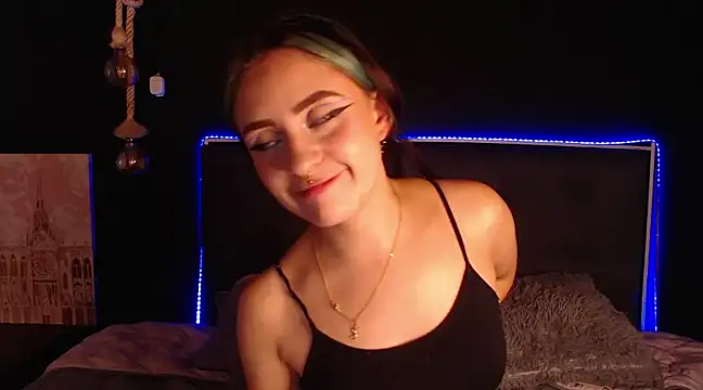 Snapshot of melodygirl__ chatting on February 2025 11:19:02 PM melodygirl online show from February 2025 11:19:02 PM