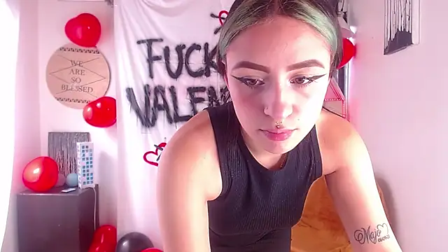 Snapshot of melodygirl__ chatting on February 2025 07:28:02 PM melodygirl online show from February 2025 07:28:02 PM