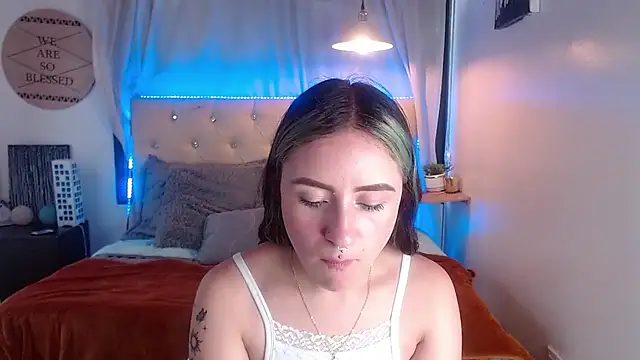 Snapshot of melodygirl__ chatting on March 2025 08:23:02 PM melodygirl online show from March 2025 08:23:02 PM