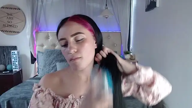 Snapshot of melodygirl__ chatting on March 2025 07:36:02 PM melodygirl online show from March 2025 07:36:02 PM