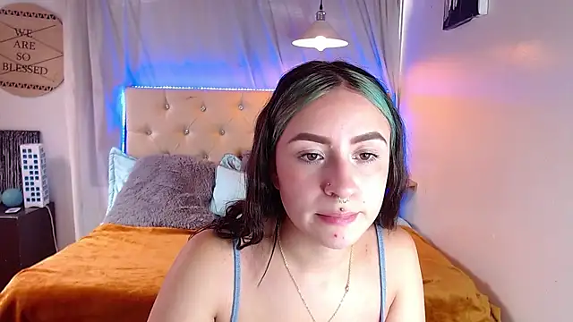 Snapshot of melodygirl__ chatting on February 2025 08:17:02 PM melodygirl online show from February 2025 08:17:02 PM