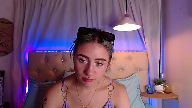 Snapshot of melodygirl__ chatting on March 2025 11:17:02 PM melodygirl online show from March 2025 11:17:02 PM