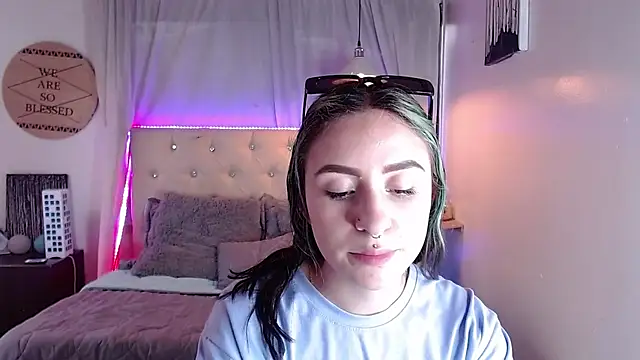 Snapshot of melodygirl__ chatting on March 2025 08:00:02 PM melodygirl online show from March 2025 08:00:02 PM