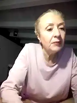 divinaerotica online show from November 2025 05:35:02 PM