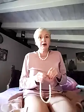 divinaerotica online show from February 2026 02:30:02 PM