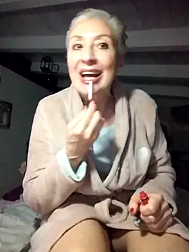 divinaerotica online show from March 2026 05:46:01 PM