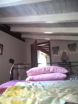 divinaerotica online show from April 2026 04:21:02 PM