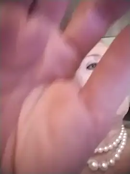 divinaerotica online show from February 2025 10:11:01 PM