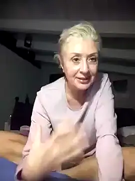 divinaerotica online show from November 2025 09:35:01 PM