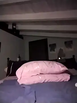 divinaerotica online show from December 2025 07:59:02 PM