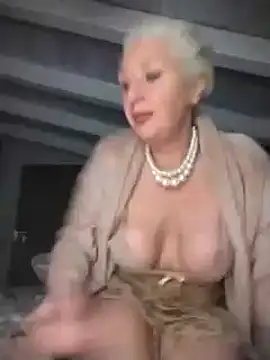 divinaerotica online show from March 2025 06:09:01 PM