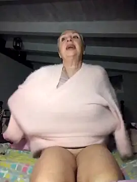 divinaerotica online show from February 2026 09:03:02 PM