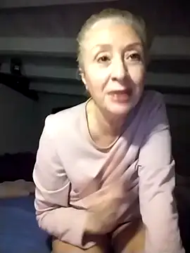 divinaerotica online show from January 2026 06:01:01 PM