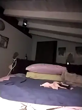 divinaerotica online show from December 2025 08:20:01 PM