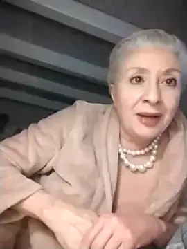 divinaerotica online show from February 2025 08:31:01 PM