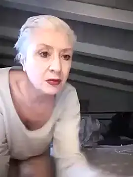 divinaerotica online show from February 2025 04:19:02 PM