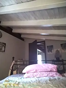 divinaerotica online show from April 2026 04:01:01 PM