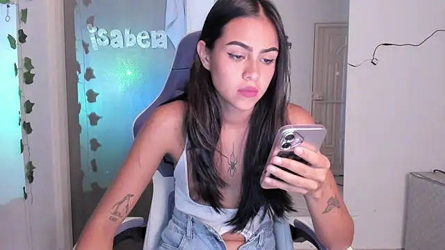 Snapshot of Tatiana250 chatting on October 2025 12:43:01 AM Tatiana250 online show from October 2025 12:43:01 AM
