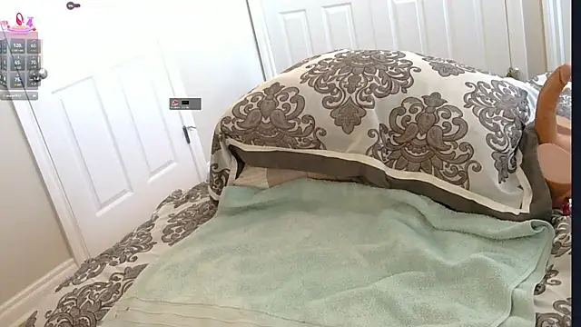 MrsJess online show from November 2025 08:23:01 PM