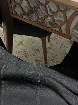 Snapshot of senle12ben2 chatting on January 2025 08:21:01 PM senle12ben2 online show from January 2025 08:21:01 PM