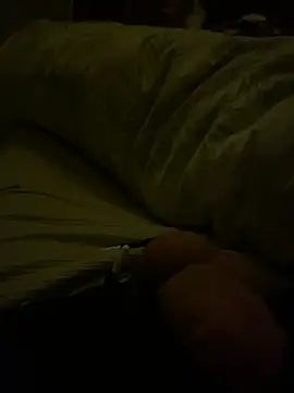 Snapshot of senle12ben2 chatting on March 2025 10:43:01 PM senle12ben2 online show from March 2025 10:43:01 PM