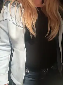 kcmo1010 online show from January 2026 01:05:01 PM