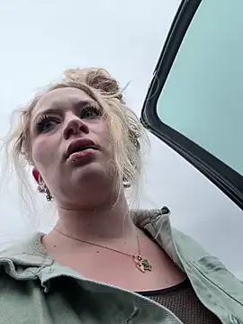 kcmo1010 online show from December 2025 08:04:02 PM