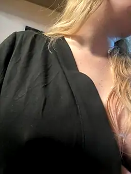 kcmo1010 online show from November 2025 08:31:02 PM