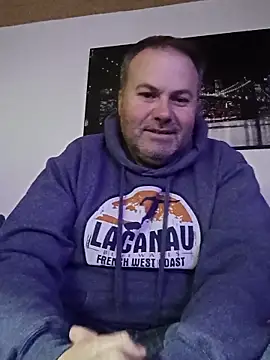 Snapshot of Pourleplasirs chatting on November 2025 01:00:02 AM Pourleplasirs online show from November 2025 01:00:02 AM