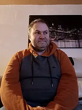 Snapshot of Pourleplasirs chatting on February 2025 10:20:02 PM Pourleplasirs online show from February 2025 10:20:02 PM