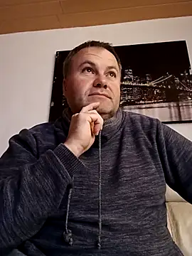 Snapshot of Pourleplasirs chatting on November 2025 12:58:02 AM Pourleplasirs online show from November 2025 12:58:02 AM