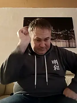 Snapshot of Pourleplasirs chatting on February 2025 01:35:02 AM Pourleplasirs online show from February 2025 01:35:02 AM