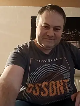 Snapshot of Pourleplasirs chatting on February 2025 01:31:02 AM Pourleplasirs online show from February 2025 01:31:02 AM