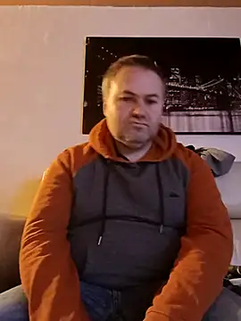 Snapshot of Pourleplasirs chatting on February 2025 10:36:02 PM Pourleplasirs online show from February 2025 10:36:02 PM