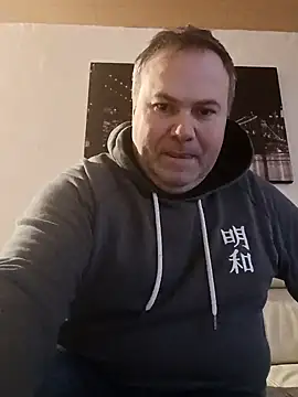 Snapshot of Pourleplasirs chatting on February 2025 01:41:02 AM Pourleplasirs online show from February 2025 01:41:02 AM