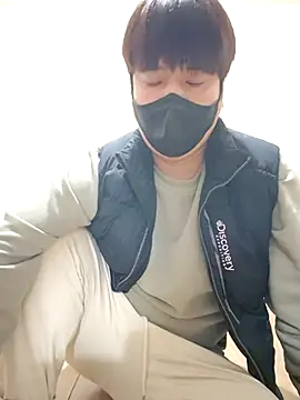 Snapshot of Tyyyggjju chatting on December 2025 01:53:02 PM Tyyyggjju online show from December 2025 01:53:02 PM