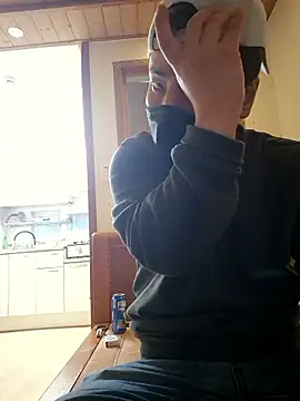 Snapshot of Tyyyggjju chatting on November 2025 08:14:01 AM Tyyyggjju online show from November 2025 08:14:01 AM